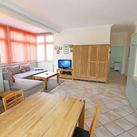 Stortebeker Ferienwohnung 04 & 06 아파트